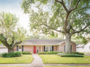 1110 Walnut Bend Ln, Houston, TX 77042