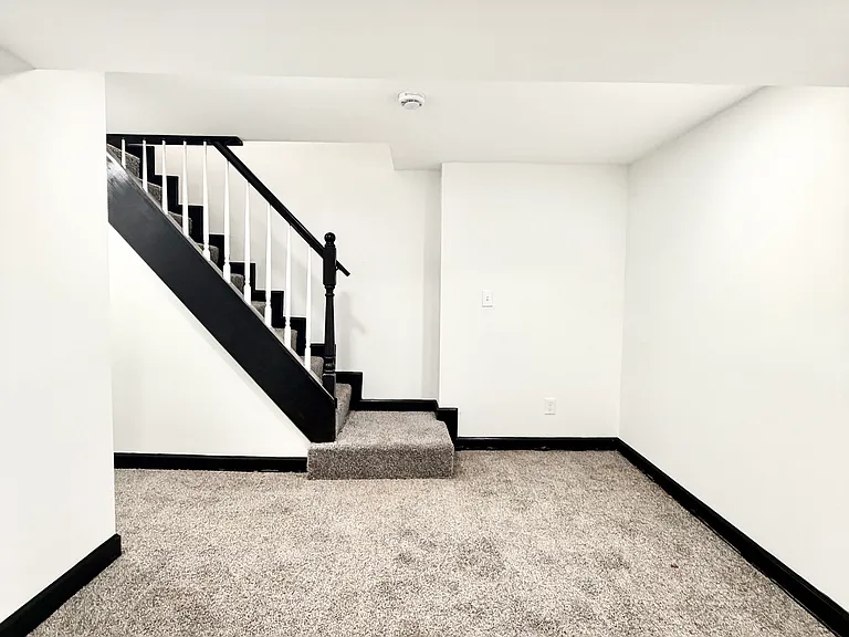 2525 W Lafayette Ave — Photo 19