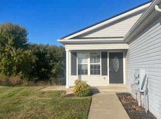 332 Sandy Ct #B, Bowling Green, KY 42101