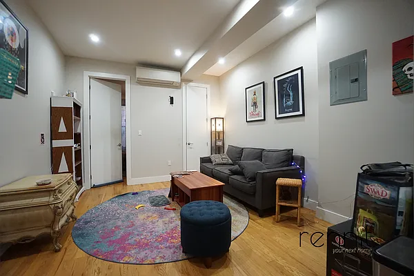 Rented by Rennit Inc. | media 2