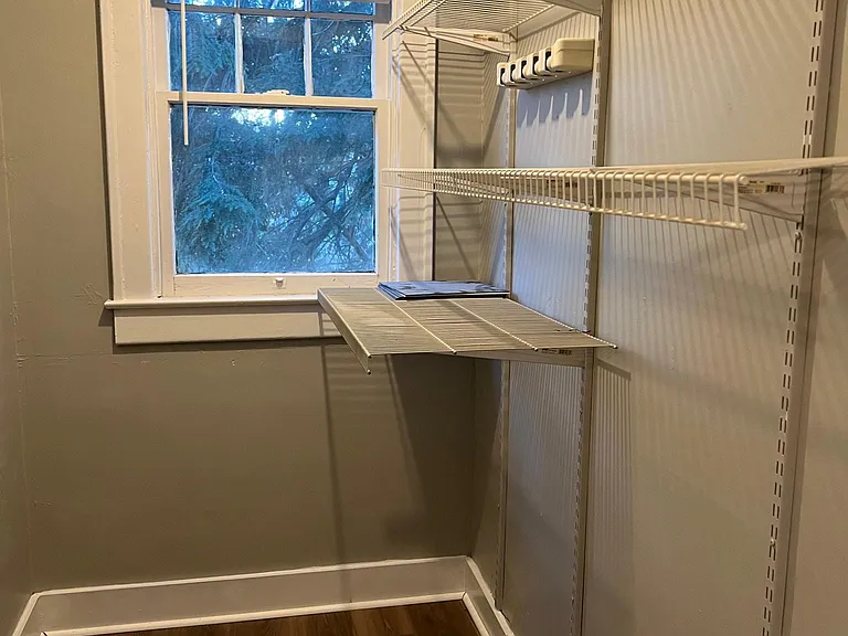 1210 Everett Ave #2 — Photo 17