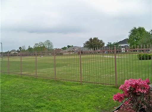 2nd image of 3817 Lake Des Allemands Dr