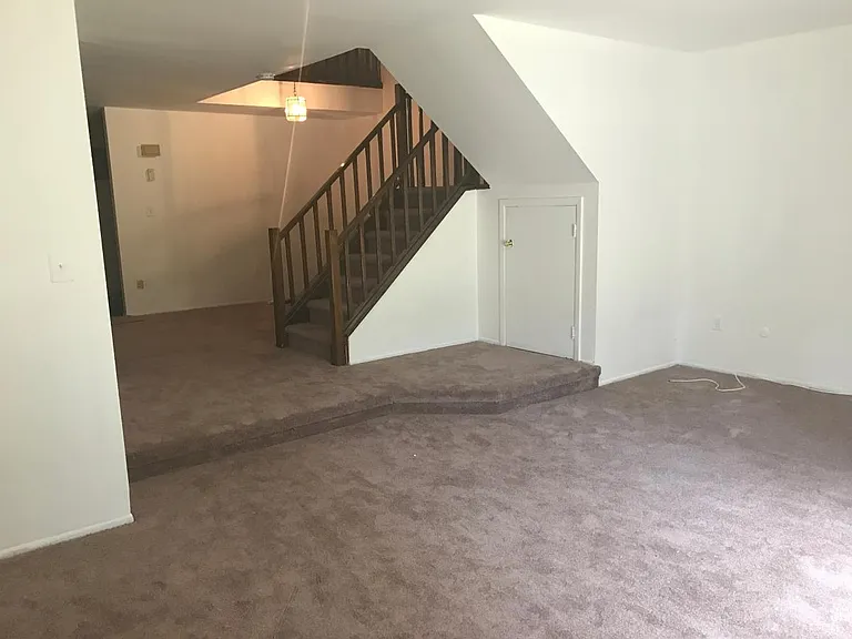 10 Lexington Cir — Photo 10