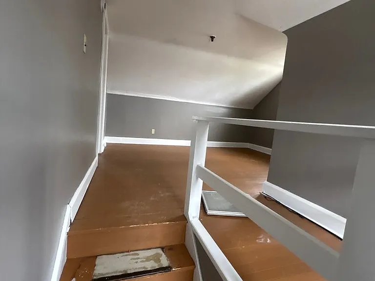 2179 Edgewood Rd — Photo 10