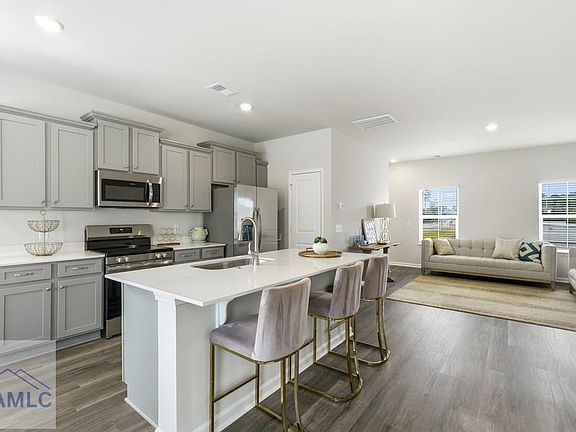 4th image of 35 Simms Way