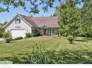 9760 S Luce Rd, Perrinton, MI 48871