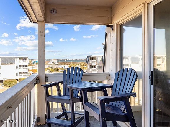 2nd image of 1904 E Fort Macon Road #386