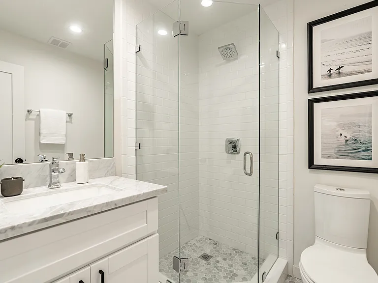 333 Rosemont St — Photo 24