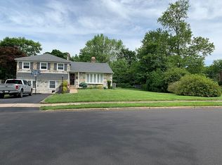 1584 Hower Rd, Abington, PA 19001