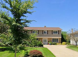 24905 Hazelmere Rd, Beachwood, OH 44122