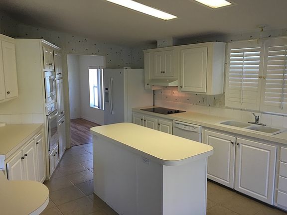 4th image of 4648 Coquina Crossing Dr