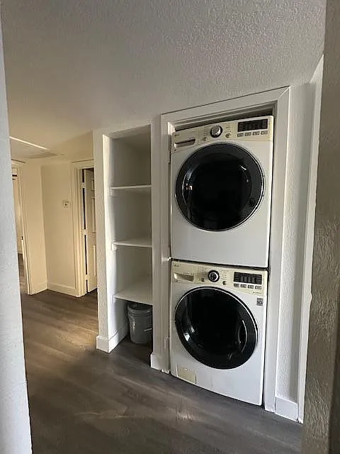 3 bed, 836 sqft, $1,400 — Photo 3