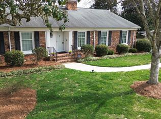 3635 Barclay Downs Dr, Charlotte, NC 28209