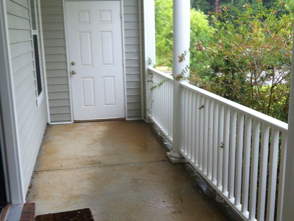 1st floor porch