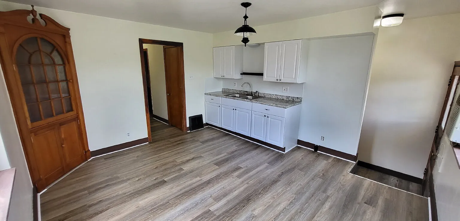 2 bed, 1.0 bath, 1086 sqft, $1,150 — Photo 3