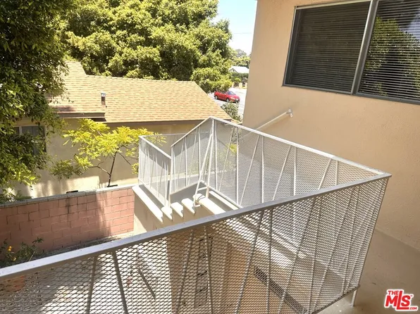 5411 S Centinela Ave APT 3, Los Angeles, CA 90066