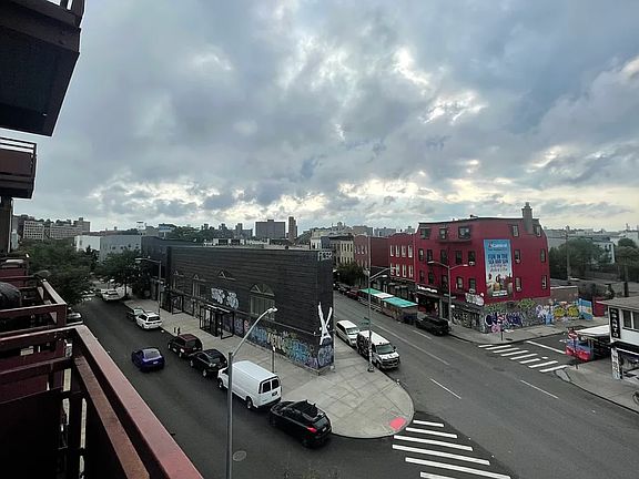 5th image of 176 Noll St #4B
