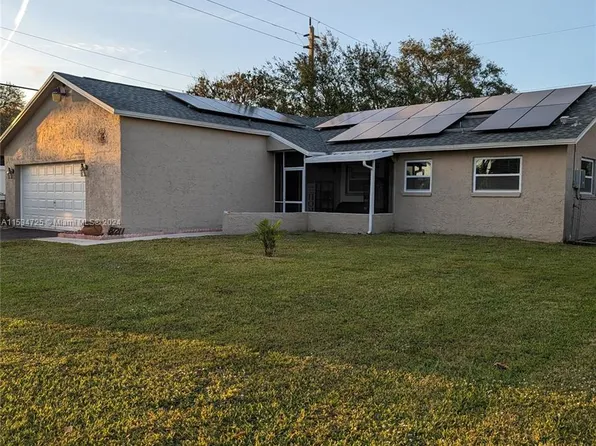 8721 NW 48th St, Lauderhill, FL 33351