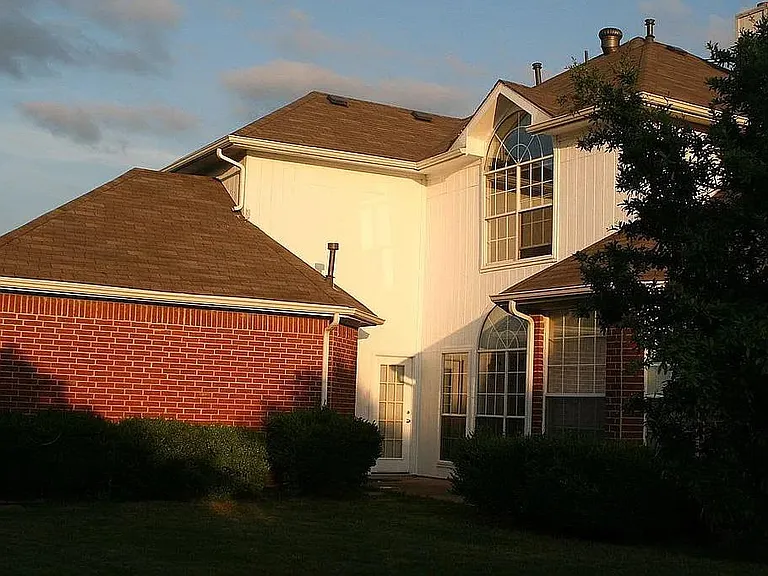 901 Carnegie Ct — Photo 7