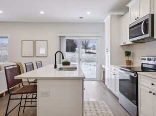 612 Franklin St, Roberts, WI 54023