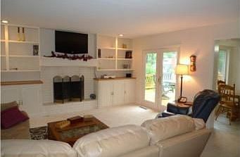5th image of 10701 Bridlespur Dr