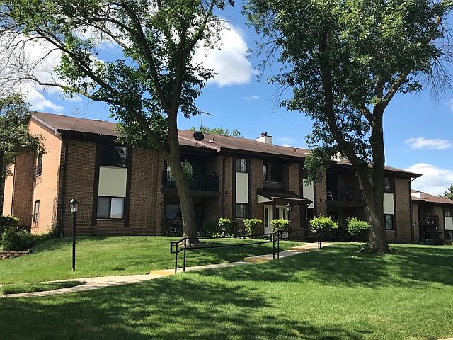 1st image of 2225 Wharf Dr APT 1006