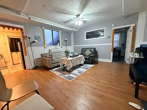 149 Strathmore Rd #4 Photo 1
