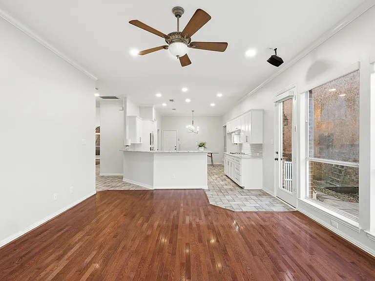 2917 Waterford Dr — Photo 9