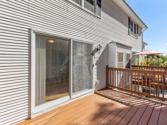 5th image of 6 Brandee Ln Unit 6