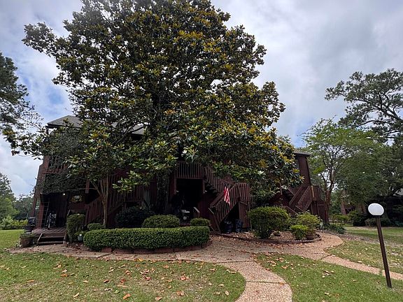4th image of 243 Lakeside Villa #H