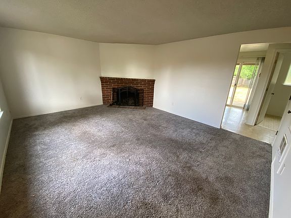 3rd image of 1727 SE Blairmont Dr