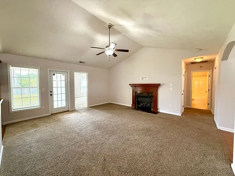 2513 Hunting Bow Dr — Photo 8