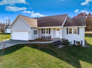 E8069 E Lake Virginia Rd, Reedsburg, WI 53959
