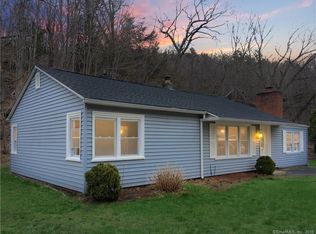 146 Roosevelt Dr, Seymour, CT