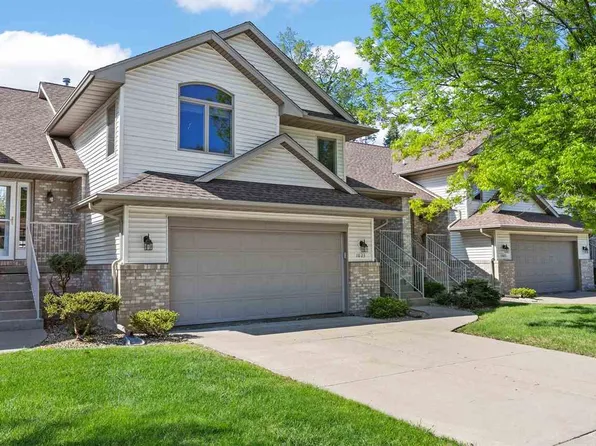 1023 Doubletree Ct NE, Cedar Rapids, IA 52402