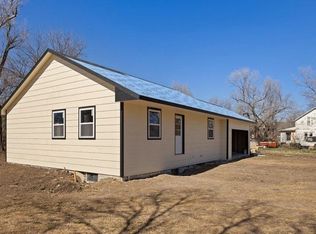 220 E Adams St, Burrton, KS 67020