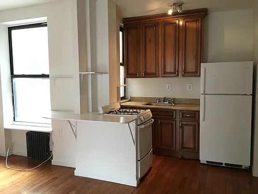 Rented by Compass | media 6