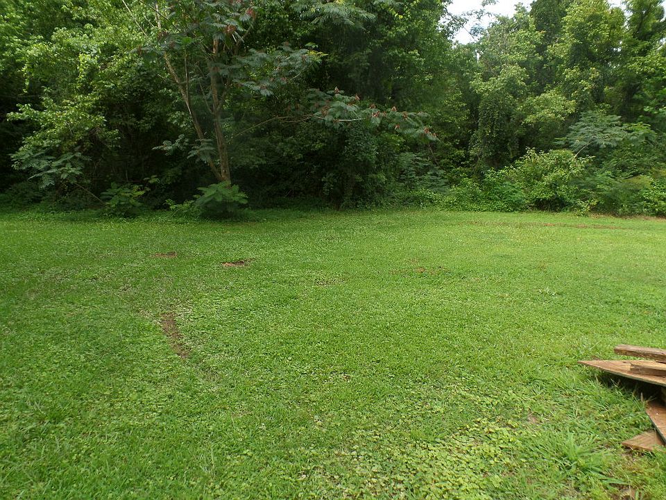 1st image of 2925 Hall Dr SE