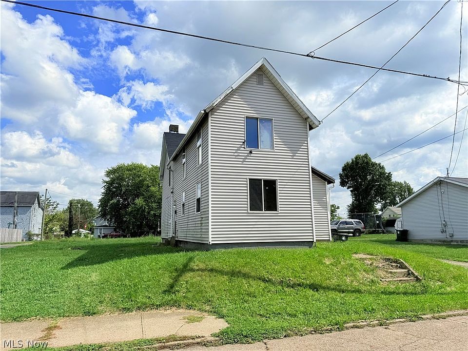 1st image of 804 Marion Ave SW