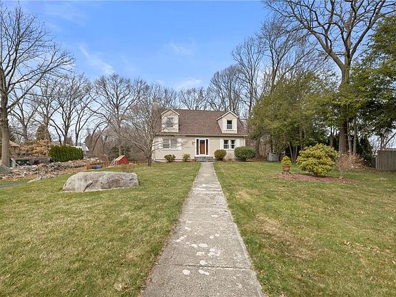 2nd image of 65 Traymore St