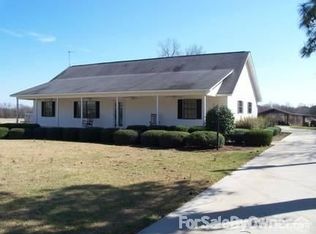 140 Charlie Joiner Rd, Tennille, GA 31089