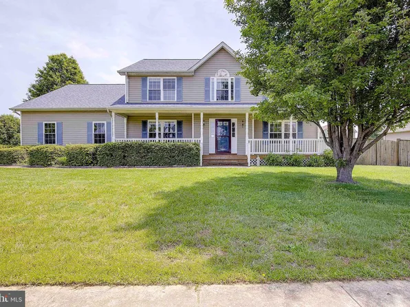 22237 Goldenrod Dr, Great Mills, MD 20634