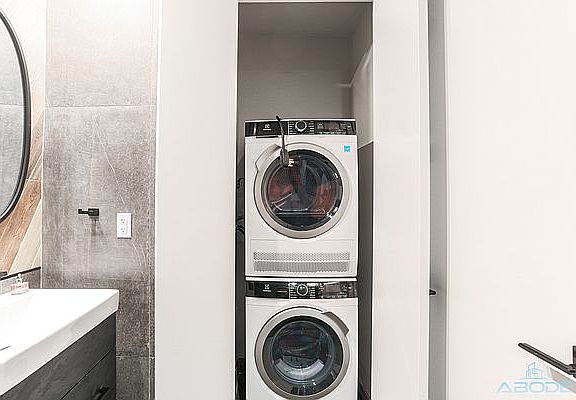5th image of 682 Hancock St #3R
