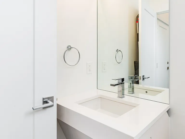 1620 Irving St #5 — Photo 13