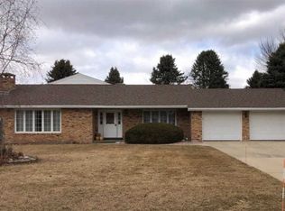 705 Logan Dr, Moville, IA 51039