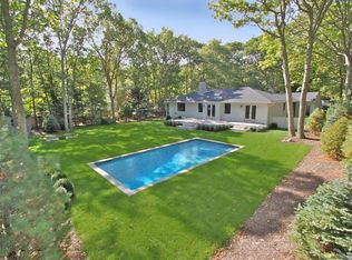 25 Partridge Dr, Sag Harbor, NY 11963