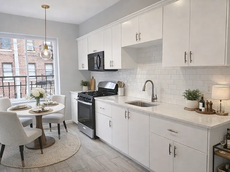 5114 Hudson Ave #7 — Photo 1