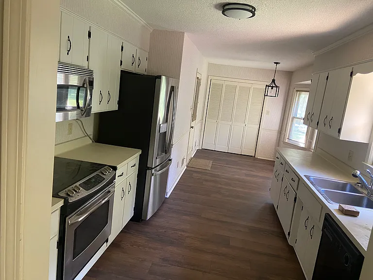 227 Crestline Dr — Photo 5