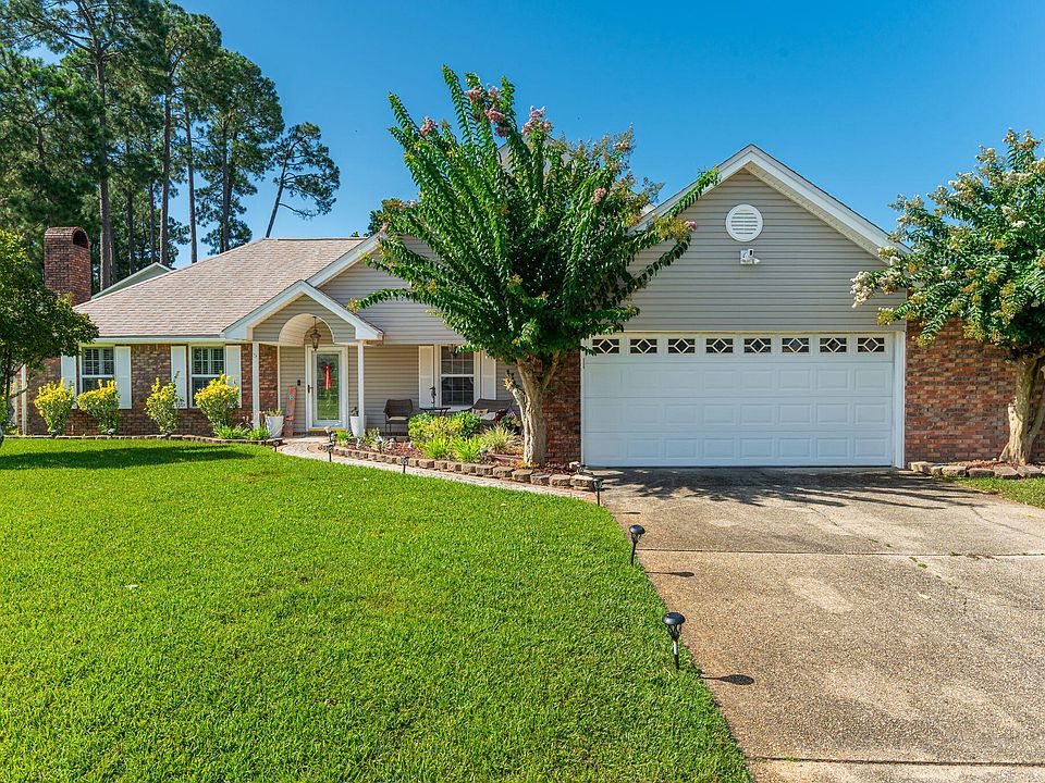 1st image of 422 Northampton Cir