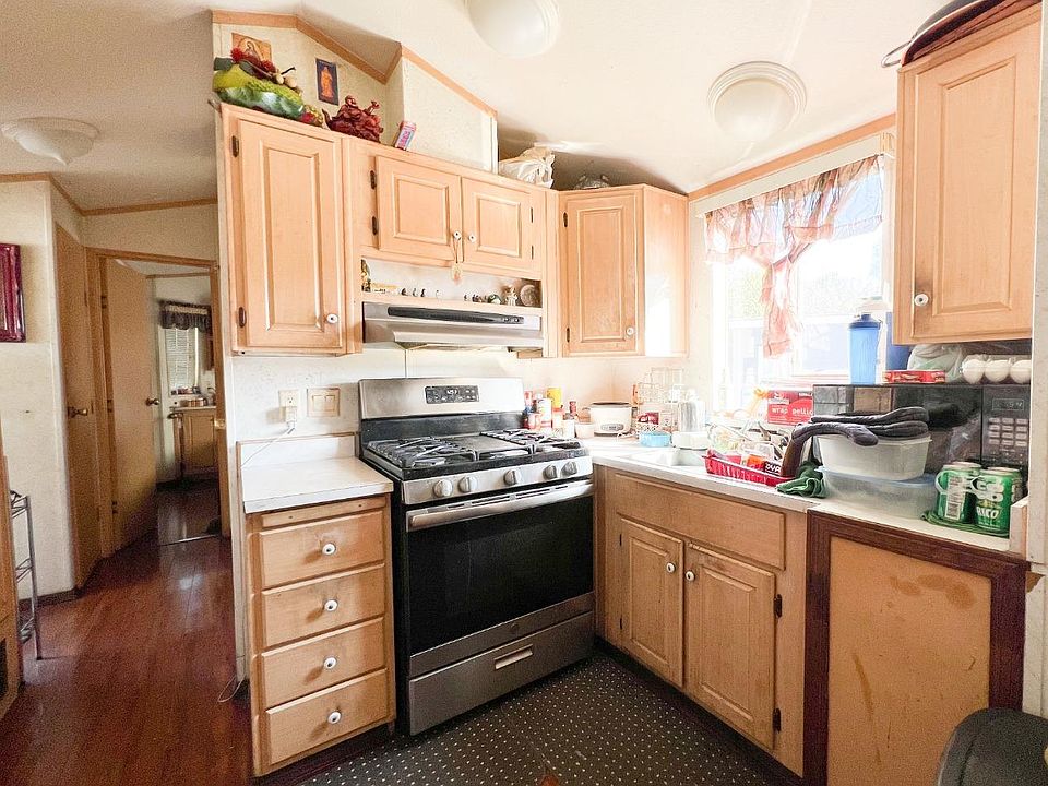 2nd image of 540 Bonita Ave #301